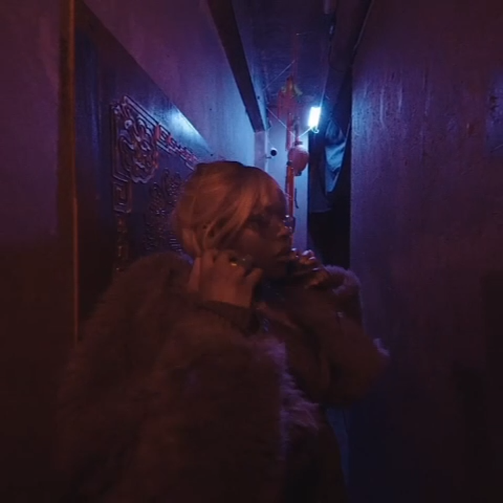 Mila - Hallway I